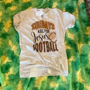 Sundays are for Jesus and football tee
